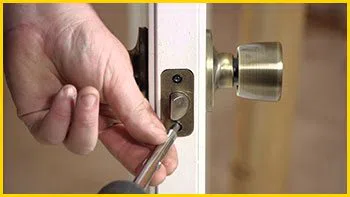 Metro Locksmith Services Libertyville, IL 847-461-3867 - 14-install-new-lock
