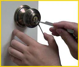 Metro Locksmith Services Libertyville, IL 847-461-3867 - 6-lock-repair
